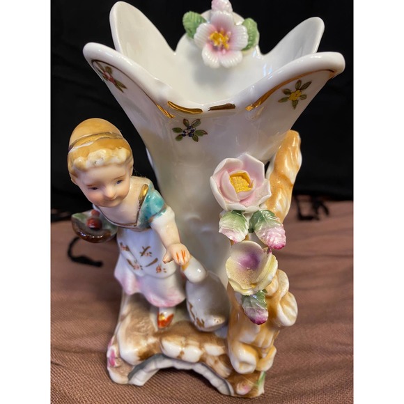 Ucagco Ceramics Set of Two (2) Figurine Vases, Girl with Duck and Boy with Duck. - Picture 11 of 16